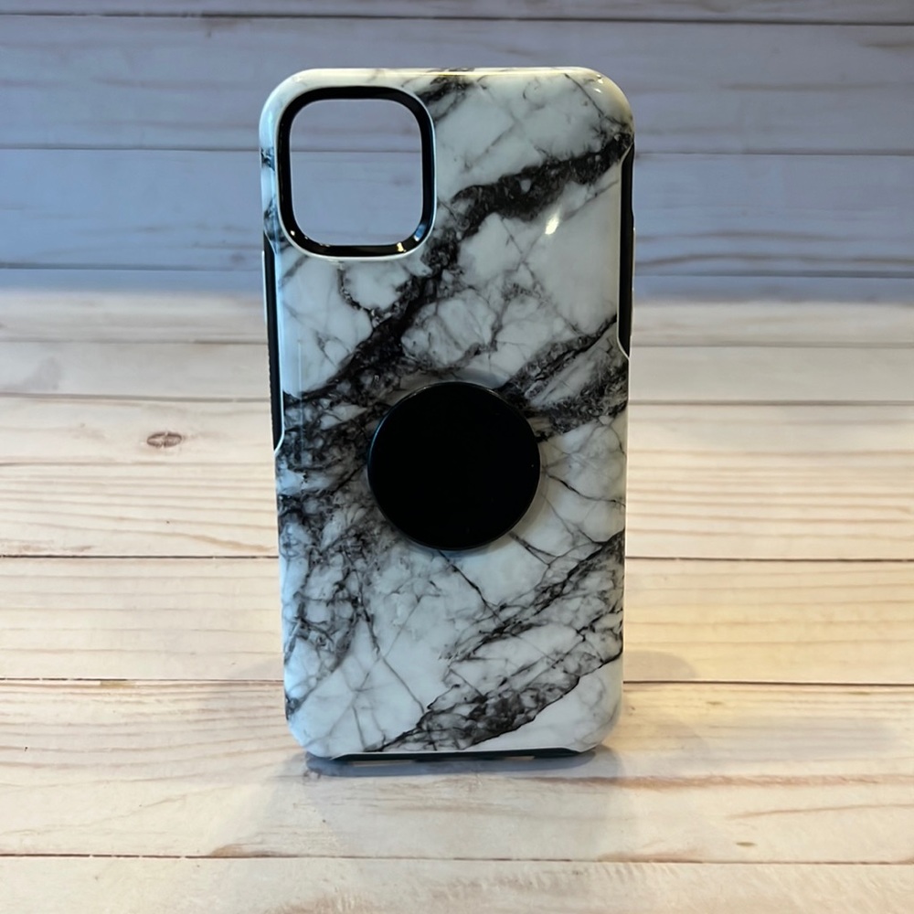 11 Pro Max Otter Case with built in pop socket